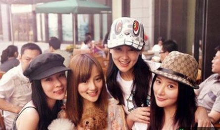 李小璐姐妹淘 李小璐姐妹淘