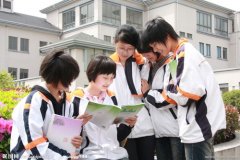 中学一新生发言稿，震惊所有家长