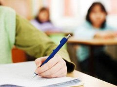 【行业资讯】小学教师放大试卷 “落后”学生改变大