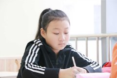 【睿丁教育】针对孩子情况，哪个类型的英语补习班更适合孩子学习？